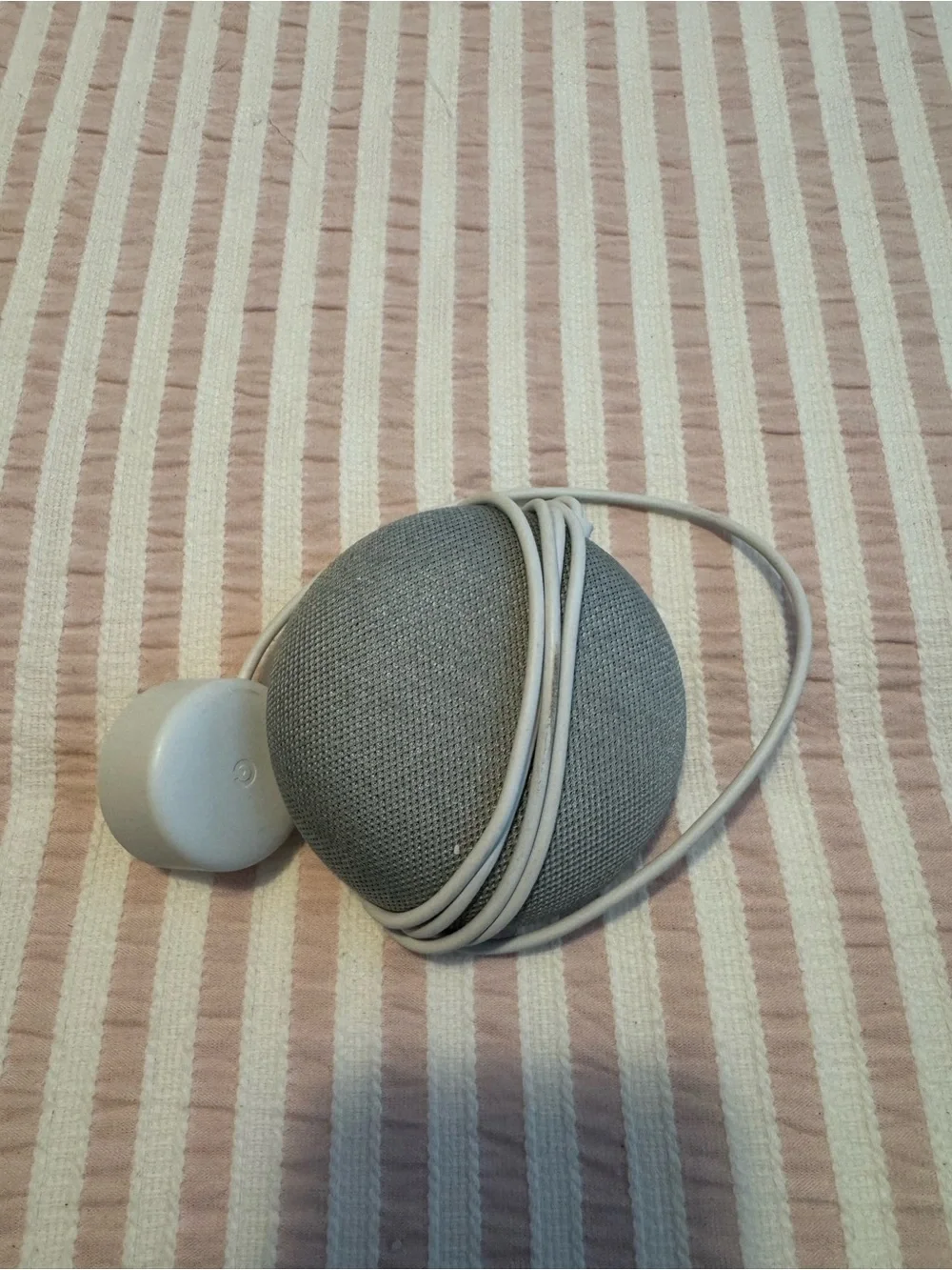 Google Nest Mini (1st Gen) Smart Speaker - Chalk Gray